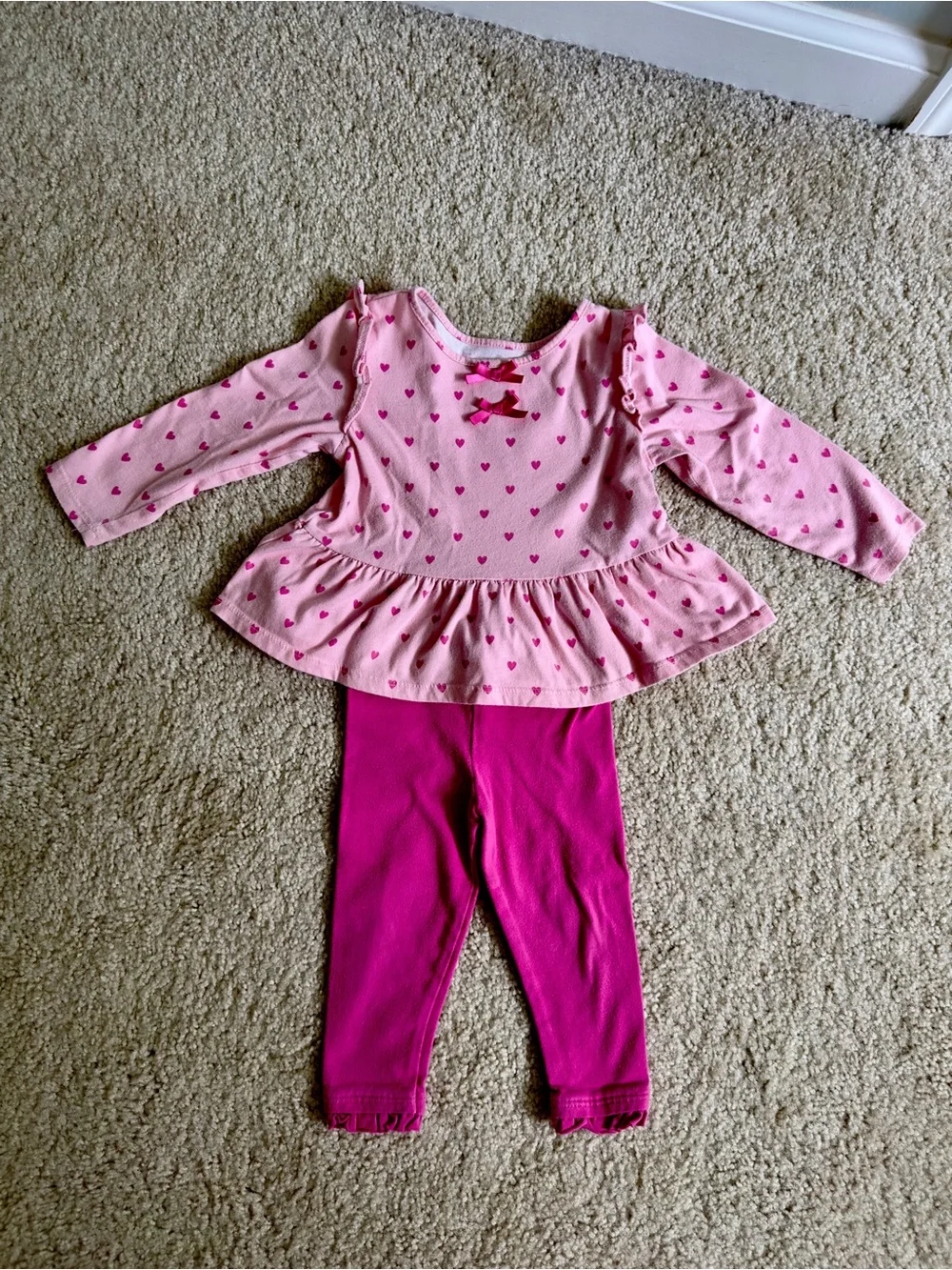 The Children's Place Pink Heart Peplum Top & Fuchsia Leggings Set